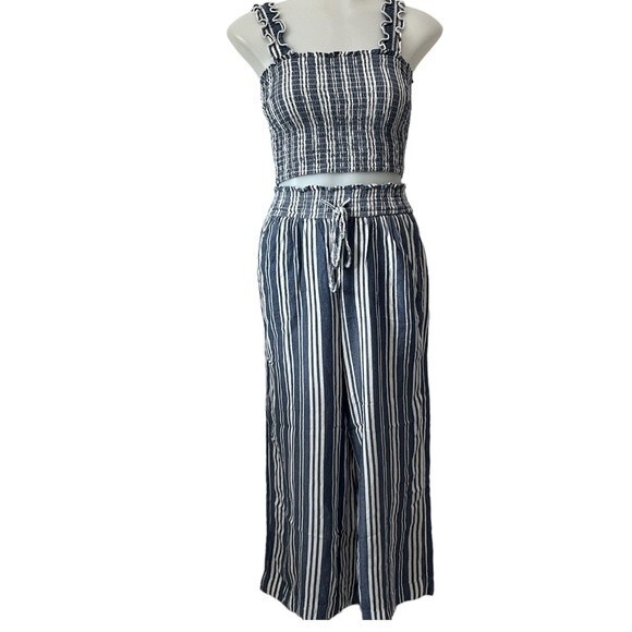 Hollister Striped Two Piece Set size XS - Picture 1 of 10